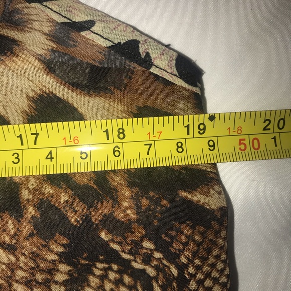 Tiger Print Tank Top - Picture 5 of 6